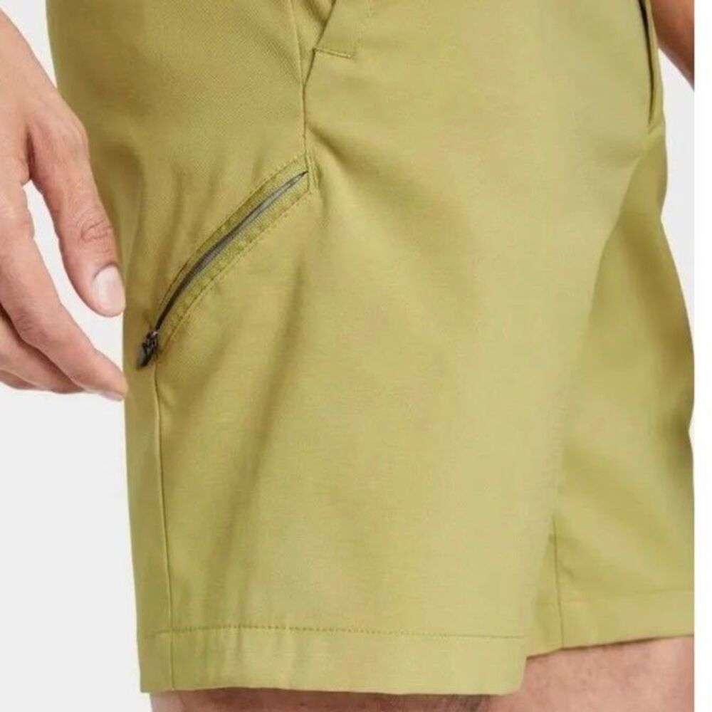 All In Motion Quick Dry Men’s Cargo Khaki Green Shorts Sz. 38 - UPF 50-UV